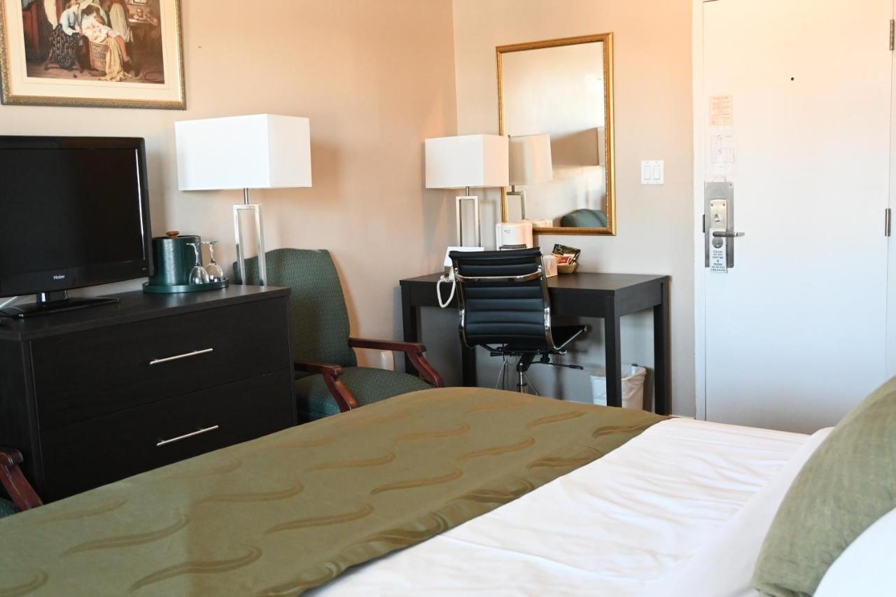 The Hotel Gananoque