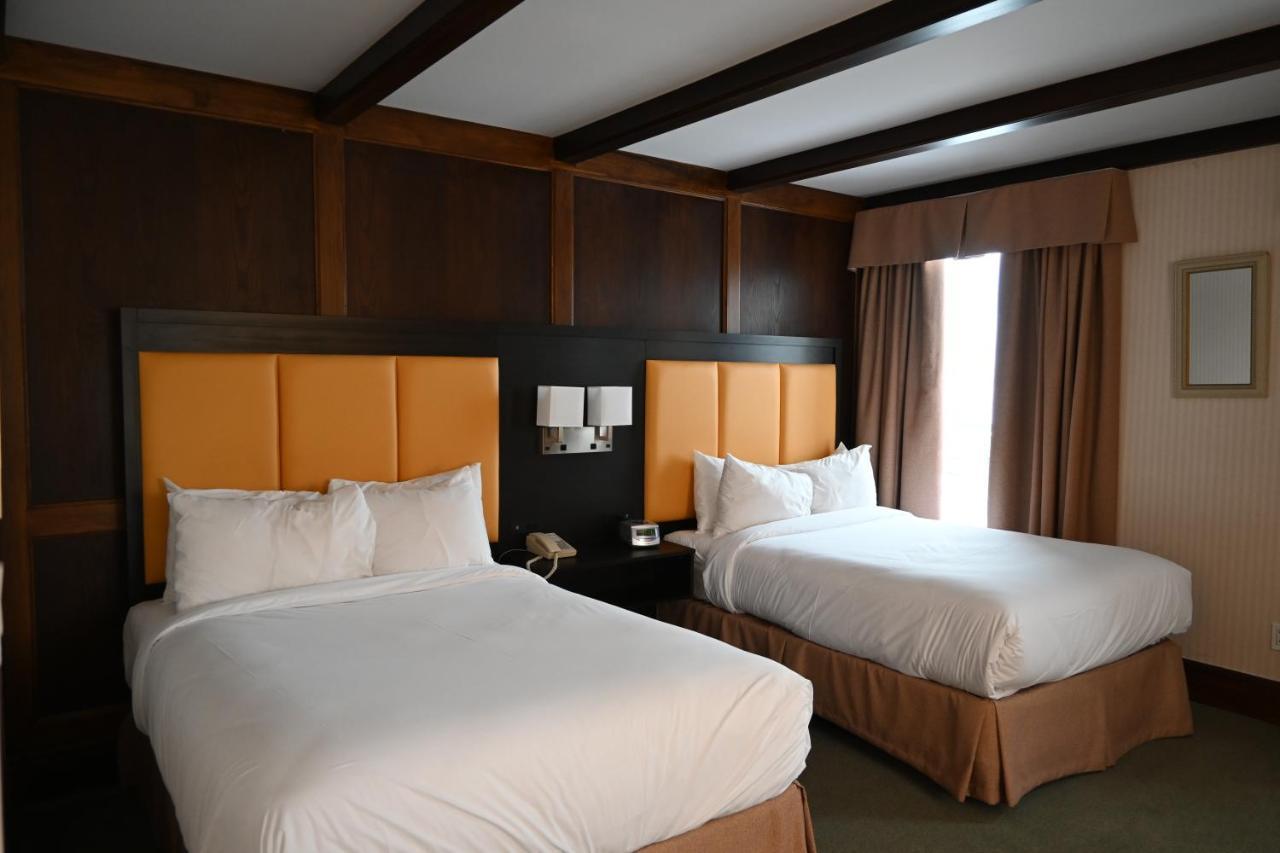 The 4* Gananoque